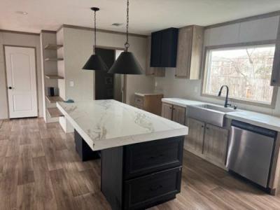 Photo 2 of 10 of home located at 401 W Interstate 10 Seguin, TX 78155