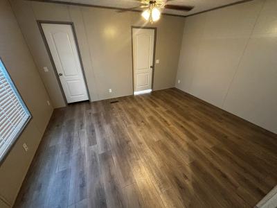 Photo 4 of 13 of home located at 3400 Robinson Dr Trlr 66 Robinson, TX 76706