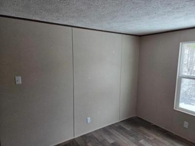 Photo 3 of 17 of home located at 135 John R Bright Ln Flat Lick, KY 40935