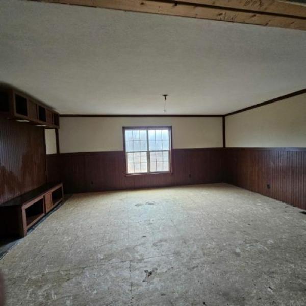 2013 LEGACY BIG DEAL Mobile Home For Sale