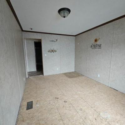 Photo 4 of 15 of home located at 16120 Us Route 60 Milton, WV 25541