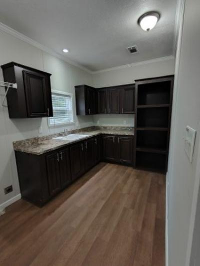 Mobile Home at 4023 Sylvania Plantation Rd Greenwood, FL 32443