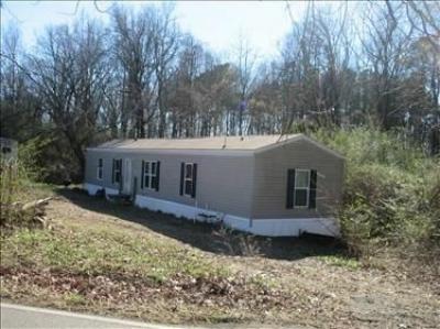 Photo 2 of 10 of home located at 2103 County Road 114 Cullman, AL 35057