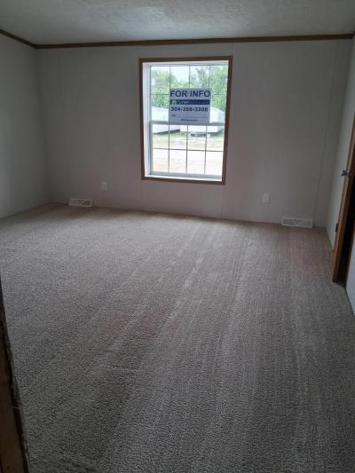 Mobile Home at 16120 Us Route 60 Milton, WV 25541