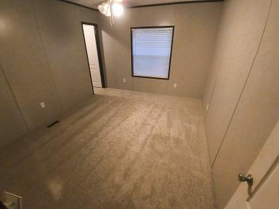 Photo 3 of 13 of home located at 1207 SW 6th St Fairfield, IL 62837