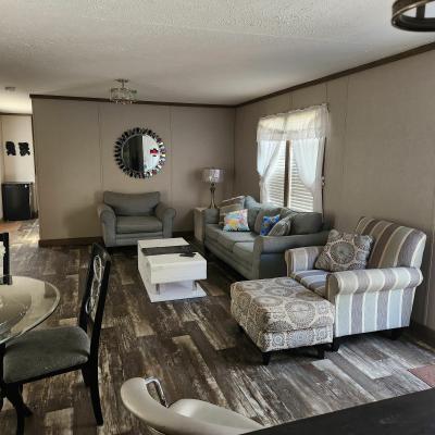 Photo 3 of 6 of home located at 10014 White Oak St Laurel, DE 19956