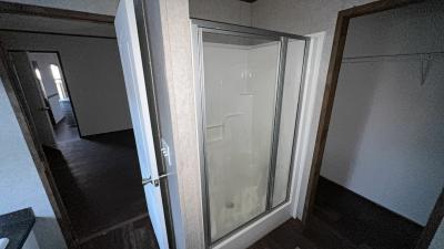 Photo 4 of 15 of home located at 14258 Airline Hwy Gonzales, LA 70737