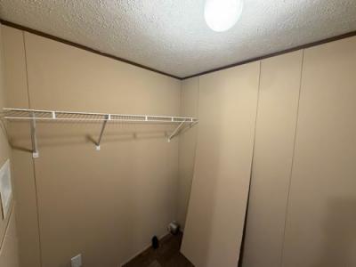 Photo 3 of 19 of home located at 6077 Jeffrey Ln Mount Vernon, IN 47620