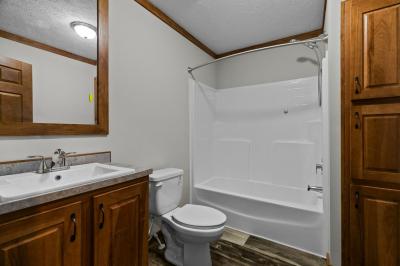 Photo 5 of 16 of home located at 216 Northwood Lane Greeneville, TN 37745