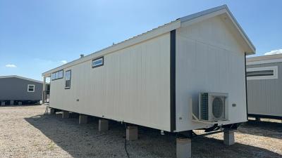 Photo 4 of 26 of home located at 1999 N Ih-35 New Braunfels, TX 78130