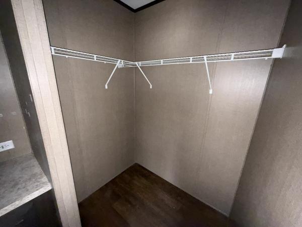 2018 BREEZE 31SSP16723AH18 Manufactured Home