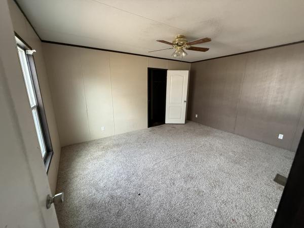 2018 BREEZE 31SSP16723AH18 Manufactured Home