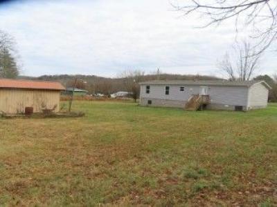 Photo 4 of 12 of home located at 355 7th St Tracy City, TN 37387