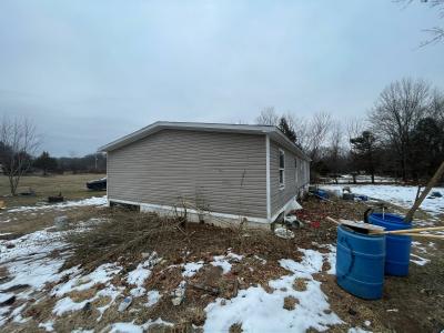 Photo 3 of 4 of home located at 9352 Ellsworth Ln Neosho, MO 64850