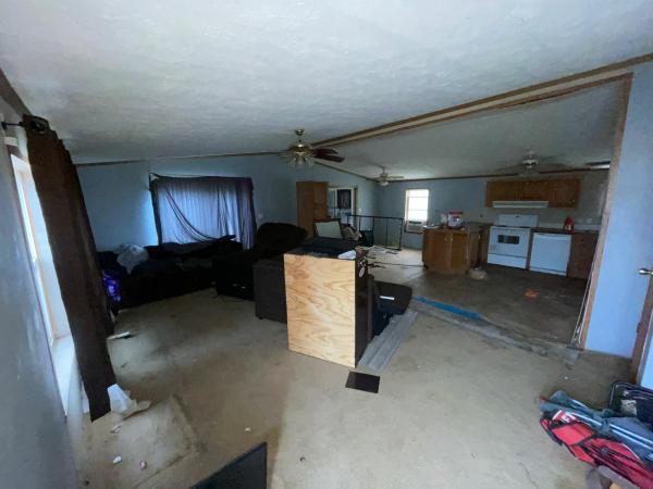 1999 DUCHESS Mobile Home For Sale