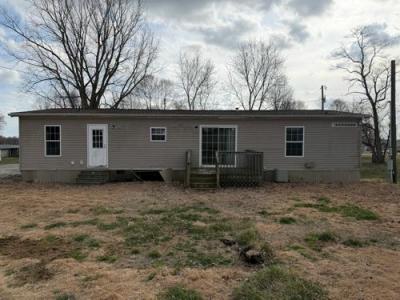 Photo 2 of 16 of home located at 6682 State Route 250 Calhoun, KY 42327