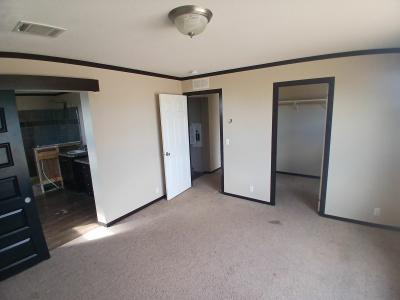 Photo 4 of 8 of home located at 8301 Canyon Dr Amarillo, TX 79110