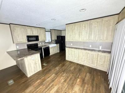 Photo 4 of 16 of home located at 103 Church Rd Calvert, TX 77837