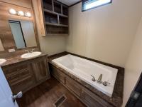 2018 ANNIVERSARY 31ANN16763AH18 Manufactured Home