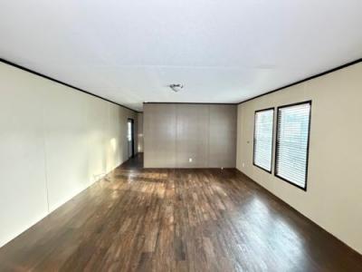Photo 2 of 9 of home located at 1600 Rosharon Rd Trl 38 Alvin, TX 77511