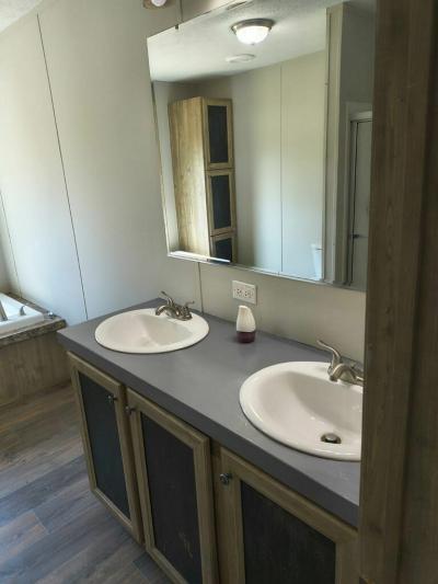 Photo 5 of 23 of home located at 4004 N Highway 252 Lavaca, AR 72941