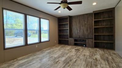 Photo 4 of 17 of home located at 121 Board Rd Ekron, KY 40117