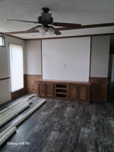 Photo 5 of 13 of home located at 13653 Airline Highway Gonzales, LA 70737