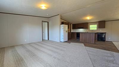 Photo 5 of 11 of home located at 305 Spring Hill Dr Grayson, KY 41143