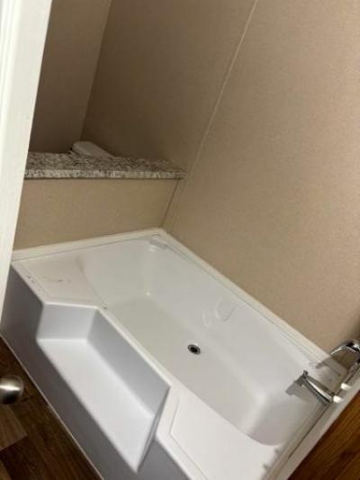 Photo 3 of 13 of home located at 3715 Lexington Rd Richmond, KY 40475