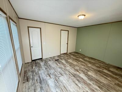 Photo 4 of 17 of home located at 2587 Isbell Ln Silsbee, TX 77656