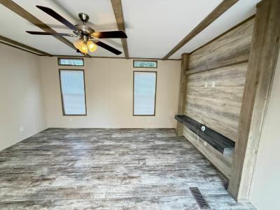 Photo 3 of 17 of home located at 2587 Isbell Ln Silsbee, TX 77656