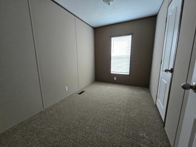 Photo 4 of 8 of home located at 15405 Lee Hwy Bristol, VA 24202