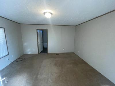 Photo 4 of 8 of home located at 914 Il 15 Sims, IL 62886