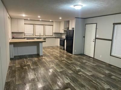 Photo 2 of 15 of home located at 287 White Pine Cir L Florence, KY 41042