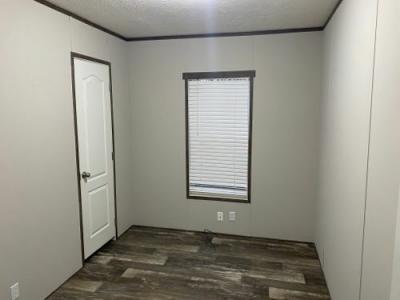 Photo 3 of 15 of home located at 287 White Pine Cir L Florence, KY 41042