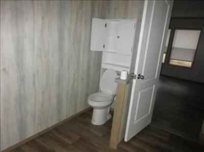 Photo 5 of 27 of home located at 13653 Airline Hwy Gonzales, LA 70737