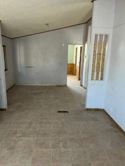 Photo 3 of 8 of home located at 22838 Bear Valley Rd Spc 25 Apple Valley, CA 92308