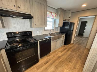 Photo 5 of 10 of home located at 6100 E Rancier Ave Lot 329 Killeen, TX 76543