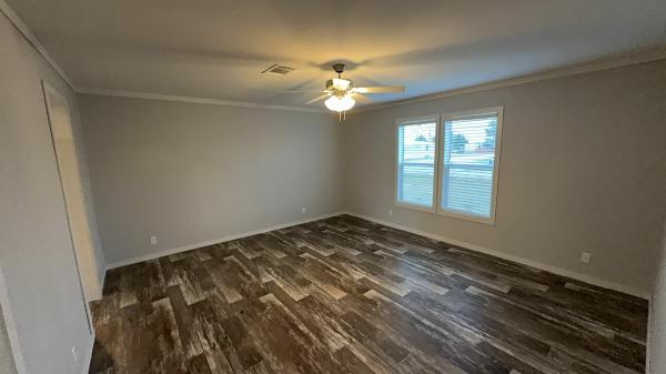 2023 24-10G-CSD3262K Mobile Home For Sale