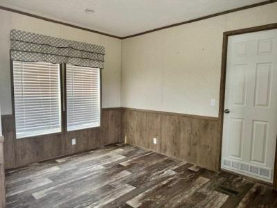 Mobile Home at 12478 E Carter Rd Bloomfield, IN 47424