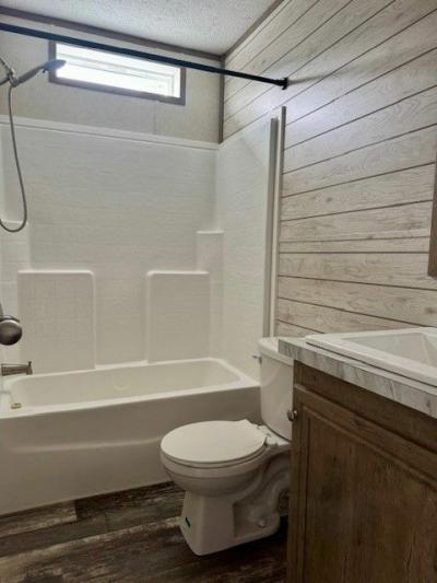 Photo 3 of 12 of home located at 12478 E Carter Rd Bloomfield, IN 47424