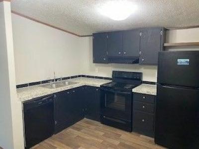 Photo 3 of 15 of home located at 14 Woodland Park Rd Waverly, OH 45690