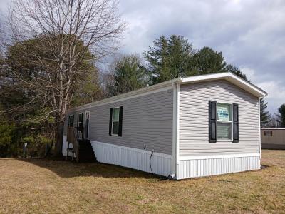 Photo 3 of 15 of home located at 308 Knoll Ridge Rd Mills River, NC 28759