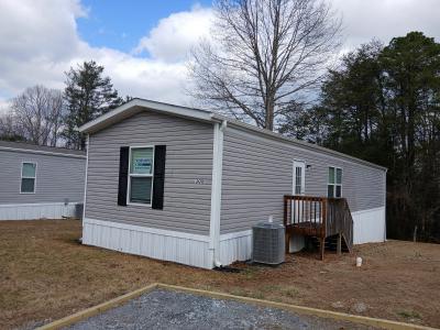 Photo 5 of 15 of home located at 308 Knoll Ridge Rd Mills River, NC 28759