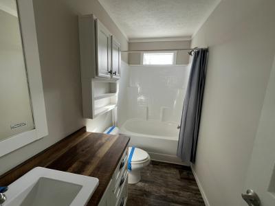 Photo 3 of 17 of home located at 25898 I-30 Frontage Rd Bryant, AR 72022