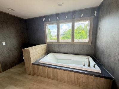 Photo 4 of 20 of home located at 401 Road 5701 Cleveland, TX 77327