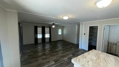 Photo 3 of 11 of home located at 914 Il 15 Sims, IL 62886