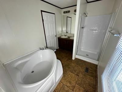 Photo 4 of 17 of home located at 443 W Lone Oak Rd Onalaska, TX 77360