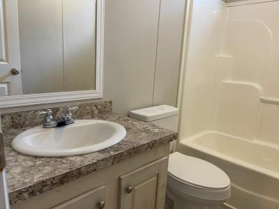 Photo 4 of 13 of home located at 6581 Crestline Rd Laurinburg, NC 28352