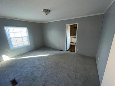Photo 4 of 7 of home located at 6000 S Rolling Hills Rd Columbia, MO 65201